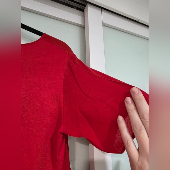 Weekend MaxMara Red Silk Peplum Short Sleeve T-Shirt - Picture 14 of 16